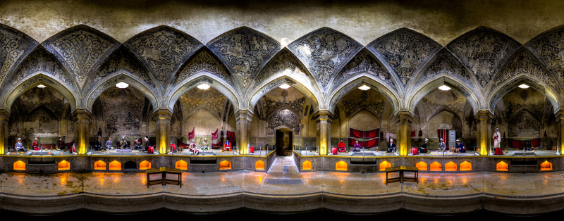 Illustration for article titled Extreme wide angle photos turn mosques into beautiful kaleidoscopes